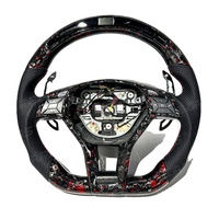 Volant sport en cuir avec palettes de changement de vitesse en fibre de carbone forgée rouge LED, adapté à Benz W204 C63 W204 E63