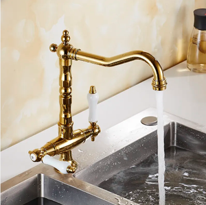 Amerikanische Moderne Messing Einloch-Küchenarmatur mit 360° Drehfunktion und Doppelgriff für Warm- und Kaltwasser in Gold - Product Image 1