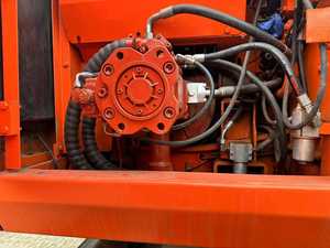 Excavatrice sur pneus et chenilles Doosan DX210W DH210 d'occasion de 21 tonnes avec moteur, modèle 2024, faible nombre d'heures, prix réduit, en vente - Product Image 6