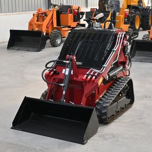 Китайский многофункциональный компактный мини-погрузчик на гусеничном ходу с навесным оборудованием: вилы для поддонов, бур, траншеекопатель - Product Image 2
