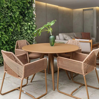 Mobilier d'extérieur en bois de style moderne Chaise et table de haute qualité pour l'exportation