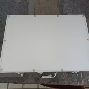 Set de <span class=keywords><strong>Fichas</strong></span> de Póker de Lujo Personalizado al por Mayor con Maletín de Viaje de 1000 Piezas y Caja de Aluminio para Uso Profesional en Casino - Product Image 4