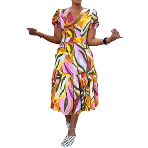 ชุดเดรสแขนสั้นคอวีผูกเอวลายพิมพ์ลำลองสำหรับวันหยุดของผู้หญิงแฟชั่น - Product Image 1