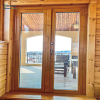 Ventanas Abatibles Francesas de UPVC Modernas y Personalizables con Postigos de Vidrio Único de Estilo Retro y Acabado Efecto Madera para Hogar, Oficina y Hotel