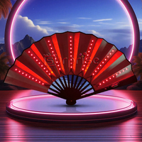 Ventilateur à main personnalisé 33cm avec éclairage LED Ventilateur Rave décoratif pliable en plastique bambou pour fête en club