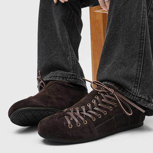 Chaussures de course rétro à lacets de style football, à bout rond, pour hommes, idéales pour une utilisation décontractée au printemps et en automne, chaussures de marche. - Product Image 2