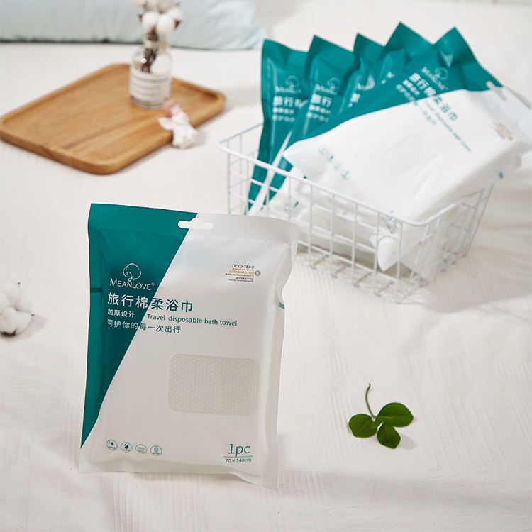 One Time Use Bath Towel 70 140cm Custom logo Manicure Disposable Hair Salon  Disposable Bath Towel