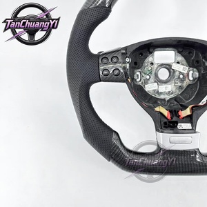 Volant en fibre de carbone personnalisé, nouveau design, pour Volkswagen <span class=keywords><strong>Golf</strong></span> 5 Mk5 GTI, pour VW <span class=keywords><strong>Golf</strong></span> 5 <span class=keywords><strong>R32</strong></span> Passat R <span class=keywords><strong>GT</strong></span> 2005 - Product Image 3