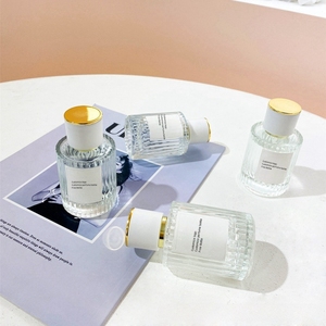 Flacons de <span class=keywords><strong>parfum</strong></span> vides en verre rayé en forme de cylindre de 30 ml, 50 ml, 100 ml avec bouchon pulvérisateur à vis - Product Image 2