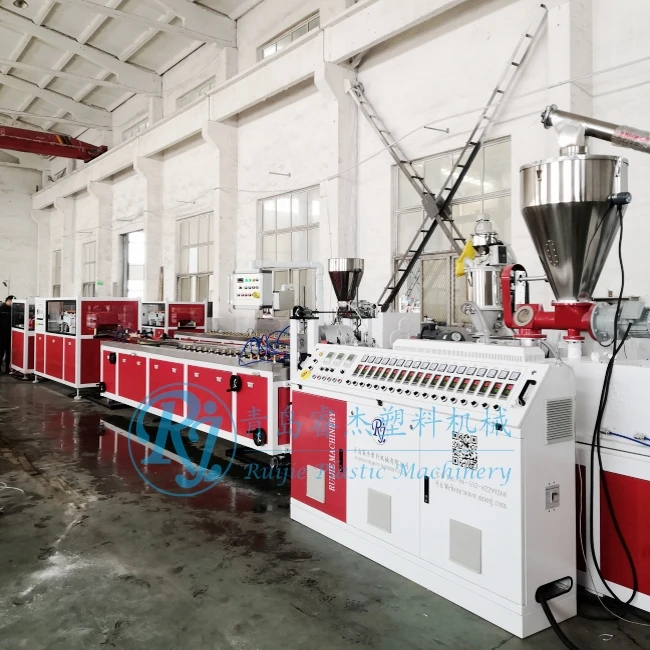 PE WPC Outdoor Deck Board Machine WPC Decking Production Line