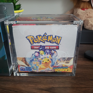 Étui de présentation magnétique en acrylique personnalisé avec support pour les boosters de cartes Pokémon/Yugioh - Vitrine de collectionneur - Product Image 3