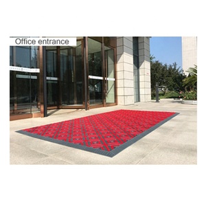 Tapis de sol modulaire antidérapant de haute qualité à trois brosses en vinyle PP, design moderne, résistant à l'usure, pour entrée d'hôtel - Product Image 2