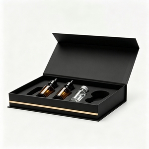 Caja de cartón corrugado magnética rígida personalizada para cosméticos con estampado en lámina dorada y forro de esponja para el embalaje de viales de aceites esenciales - Product Image 1