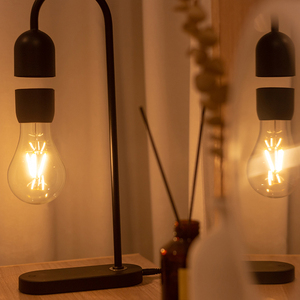 Lámpara de Bombilla LED Magnética Flotante para Mesa de Escritorio de Sala de Estar, Oficina o Dormitorio, Estilo Moderno - Product Image 6