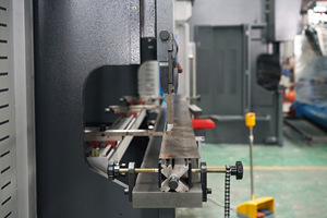 <span class=keywords><strong>WC67K</strong></span> <span class=keywords><strong>CNC</strong></span> Báo Chí phanh E21 NC thủy lực uốn giá máy ép thủy lực phanh 125 tấn phong cách Châu Âu Báo Chí phanh công cụ - Product Image 6