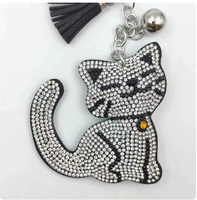 Porte-clés en forme de fruit de dessin animé vert lime, orné de strass scintillants et de pompons, pendentif suspendu de haute qualité, best-seller