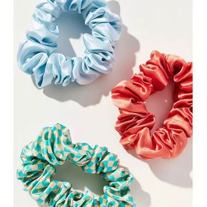 Lot de chouchous en soie 100 % mûrier personnalisés, imprimés, avec élastiques de 3,5 cm – Coffret cadeau - Product Image 4