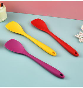 Ensemble de spatules en silicone, cuillères-réparteurs en caoutchouc résistantes à la chaleur, grattoirs flexibles antiadhésifs sans couture pour la pâtisserie et le mélange - Product Image 3