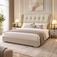 Lit capitonné avec tête de lit extra haute et capitonnée, lit de luxe King/Queen pour hôtel de luxe ou chambre principale