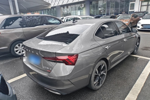 Skoda <span class=keywords><strong>Octavia</strong></span> 2021 PRO TSI280 DSG Edizione Premium SAIC 1.4T Turbo 150CV Usata con Sedili in Pelle e Cerchi in Lega - Product Image 4
