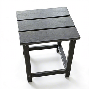 Sillas y Mesa Plegables Apilables de HDPE Resistentes al Frío Extremo, Probadas a -40°C, para Uso Durante Todo el Año en Patios Norteros - Product Image 1