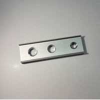 Profilé d'extrusion en aluminium courbé pour rail de guidage, série 6000, extrusion personnalisée avec services de découpe et de pliage