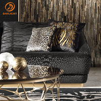 Ensemble de canapés sectionnels en cuir de luxe noir et or, style villa italienne, mobilier de maison unique avec une forme très distinctive, à vendre