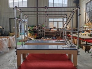 เครื่องปฏิบัติการพิลาทิส Cadillac Reformer รุ่น High End ทำจากไม้เมเปิล ปรับได้ทุกส่<span class=keywords><strong>วน</strong></span>ของร่างกาย เหมาะสำหรับการออกกำลังกายทั้งร่างกาย เป็นมิตรกับสิ่งแวดล้อม ทนทาน ใช้ได้ทั้งในสตูดิโอและที่บ้าน - Product Image 3