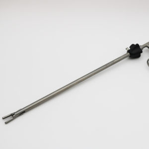 Penjepit Jenis Pistol Manual Ukuran L Baja Kelas Medis Diameter Batang 10mm Panjang Kerja 330mm untuk Anastomosis Tanpa Jahitan - Product Image 1