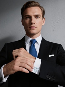 2 Pezzi di <span class=keywords><strong>Gemelli</strong></span> da <span class=keywords><strong>Uomo</strong></span> in Acciaio Inossidabile con Motivo Celtico, Regalo Elegante per Uomini alla Moda, Esalta lo Stile da Gentiluomo - Product Image 3
