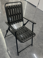 Chaise pliante en tube d'acier durable et imperméable, design simple, siège en plastique, pour jardin, salon et extérieur – Vente en gros