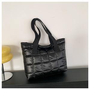 New Design Cotton Quilted Puffer Bag Women Quilted Handbags Custom Winter Ladies Quilted <b>Tote</b> Handbag - Product Image 5