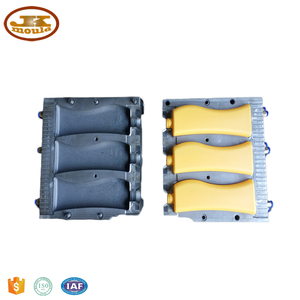 Molde para Botellas de HDPE con 3 Cavidades de China - Product Image 4