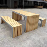 Muebles de exterior Mesa de café Base de metal y asiento de madera maciza Banco Mesa de picnic Banco de mesa para área abierta comercial