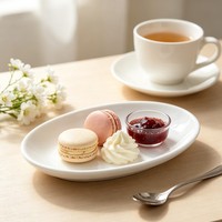 Plat à raviolis en céramique blanche en forme de nuage avec assiette compartimentée et support à sauce, en porcelaine écologique pour les occasions festives