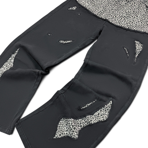 Pantalones Anchos con Estampado de Leopardo, Diseño Desgastado, Recortes y Parches, Cintura Elástica con Cordón, Estilo Urbano Y2K, 100% Algodón - Product Image 4