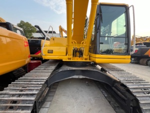 Excavatrice sur chenilles hydraulique Komatsu PC200-6 d'occasion, vente en gros d'usine, modèles Komatsu PC200-6 et Komatsu PC200-7 en promotion - Product Image 5