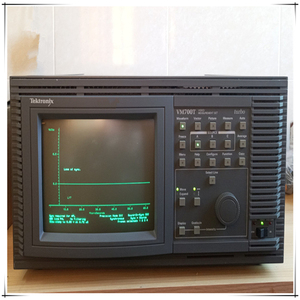 Probador y Herramienta de Análisis de Video y Audio Tektronix 161 Usado, Voltaje Máximo de Corriente 24, Hecho en Pekín - Product Image 2