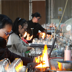 ภาชนะบรรจุอาหารแก้วทำมือ เป็นมิตรกับสิ่งแวดล้อม รีไซเคิลได้ พร้อมฝาไม้ไผ่และช้อน - Product Image 5