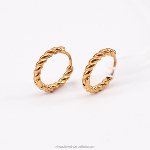 Pendientes de Clip Franceses Retro con Diseño Trenzado Diseño Inusual y Único. Pendientes de Acero Inoxidable para Uso Diario - Product Image 5