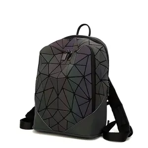 Mochila de viagem para mulheres, mochila de viagem de emergência, mochila de pesadelo antes do natal