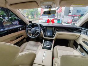 Zotye T700 d'<span class=keywords><strong>occasion</strong></span> 2018 1.8T Turbo <span class=keywords><strong>Automatique</strong></span> Édition Personnalisée SUV 5 places R19 Sièges en cuir Toit ouvrant panoramique Conduite à gauche - Product Image 5