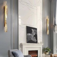 Applique murale LED en cristal de luxe, style moderne et minimaliste, pour salon, couloir, escalier, chambre à coucher, éclairage de chevet