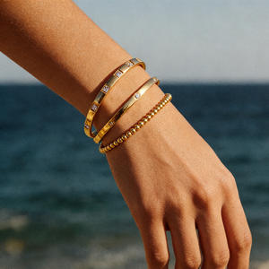 Brazalete de Moda Europeo Americano, Chapado en Oro de 18k, con Circonita Cúbica, Brazalete de Acero Inoxidable con Cuentas para Mujeres y Niñas - Product Image 1