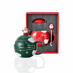Mug à café en céramique avec motif de boule de Noël, ensemble cadeau de Noël, promotion d'entreprise, fournisseur pour hôtels et restaurants - Product Image 1