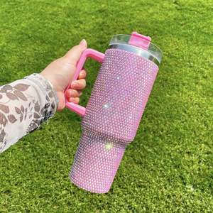Bouteilles et Tasses Isothermes de Luxe 40oz Noires, Violettes, Bleues, Rouges, Argentées, Roses, Ornées de Strass et Cristaux Scintillants - Product Image 2