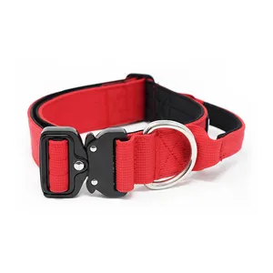 Collar de perro de combate acolchado de neopreno suave con hebilla de metal pesado táctico al por mayor personalizado con asa