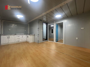 Maison préfabriquée de luxe de 5 chambres à coucher et 3 salles de bain petite maison de 40 pieds avec salon et bar pour l'Uruguay - Product Image 4