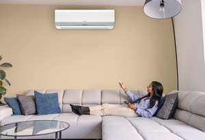 Aire Acondicionado Split de Frecuencia Variable de 24000 BTU, Serie Estándar de 5 Estrellas, Solo Frío, para Uso Doméstico y Hotelero - Product Image 2
