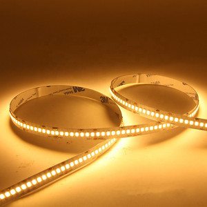 IP67 12 Volt SMD2835 colore bianco 65,6 piedi di alta qualità a soffitto ad angolo che decora le luci di striscia a <span class=keywords><strong>LED</strong></span>